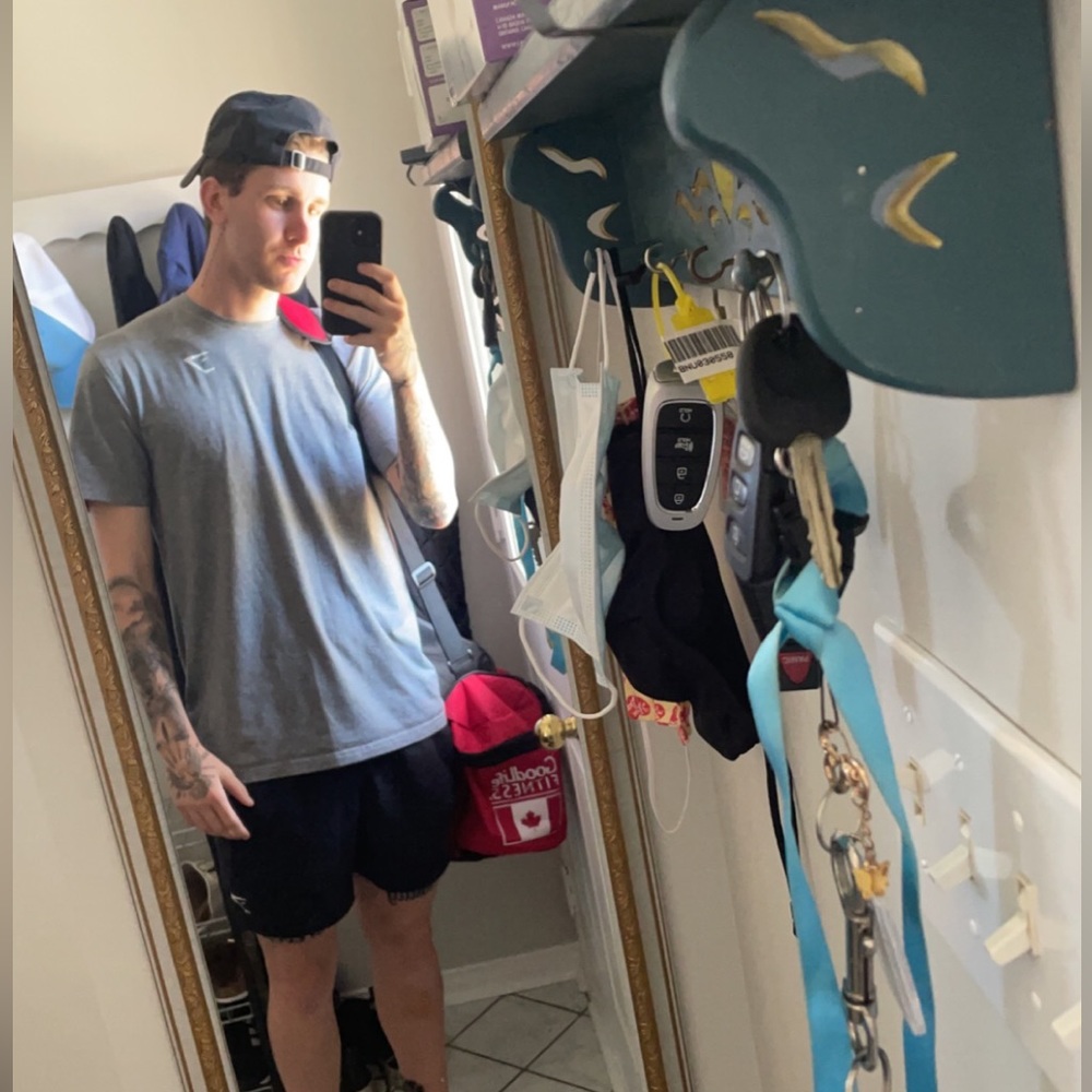 Meet your Posher, Nicholas